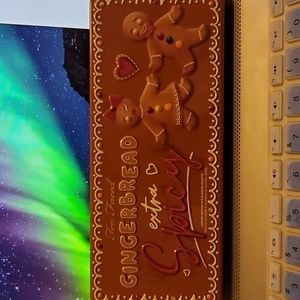 Too Face Gingerbread Extra Spicy